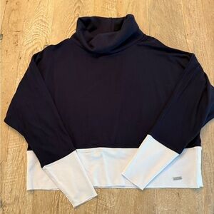 Jofit Women's Dolman Crop Top Black & White Sweatshirt Size M